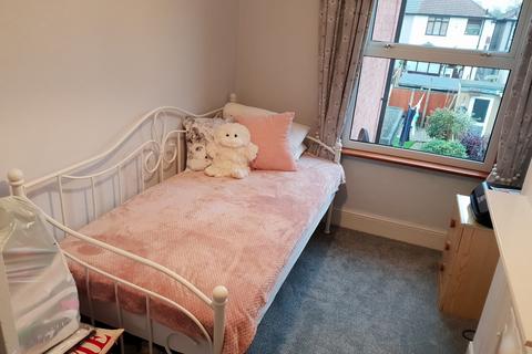 3 bedroom terraced house to rent, Morley Road, Romford, Essex, RM6