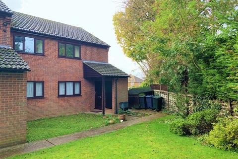 2 Birinus Close, High Wycombe, HP12 3LZ