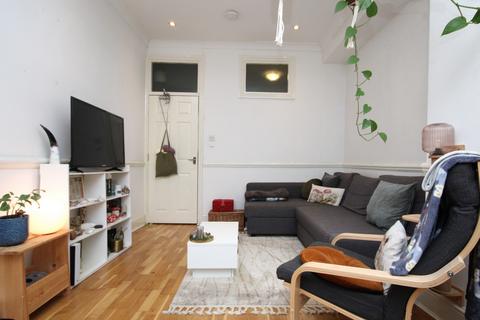 1 bedroom flat to rent, Arthur Road, Islington, N7