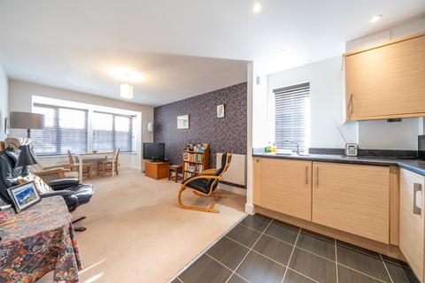 1 Whitchurch House, 1 Wren Lane, Ruislip, HA4 8FF