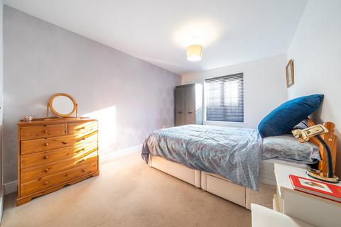 1 Whitchurch House, 1 Wren Lane, Ruislip, HA4 8FF