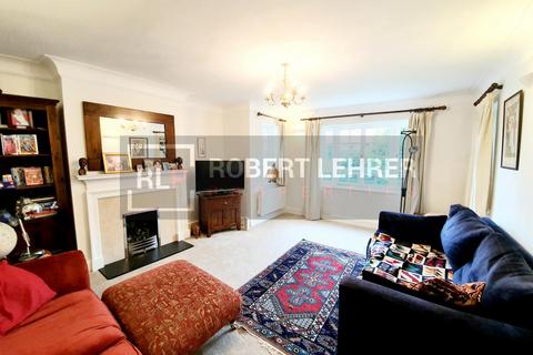 undefined, Cascade Avenue, Muswell Hill, N10