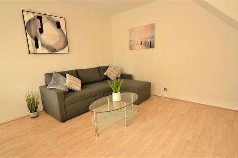 3 bedroom apartment to rent, Spencer Street, Clerkenwell, EC1V