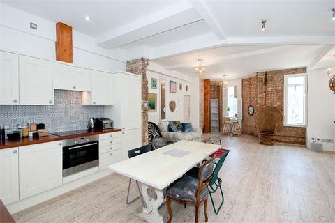 undefined, Mission Building, E14