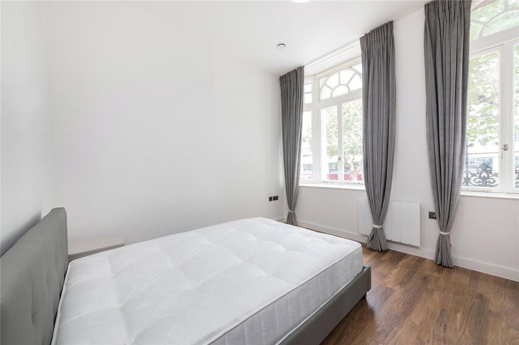 Apartment in London - View 5