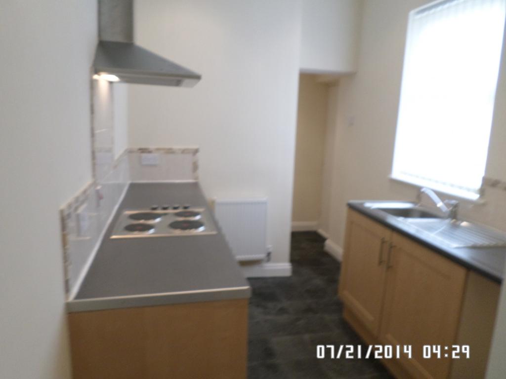 Lacey Street, Widnes, Cheshire, WA8 2 bed terraced house £525 pcm (£