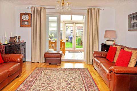 2 bedroom semi-detached house to rent, Bowmont Water, Didcot