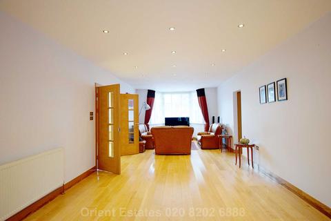 7 bedroom detached house for sale - Alderton Crescent, London