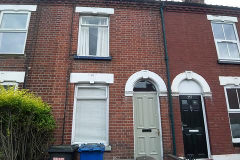 2 bedroom terraced house to rent, Heigham Street, Norwich NR2