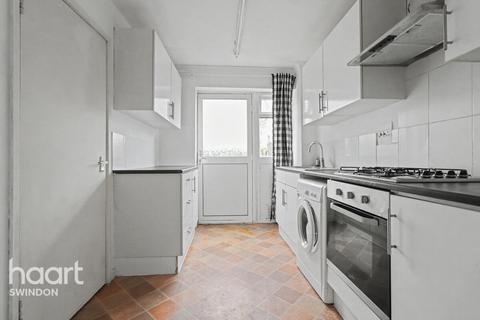 undefined, Lilac Court, Swindon