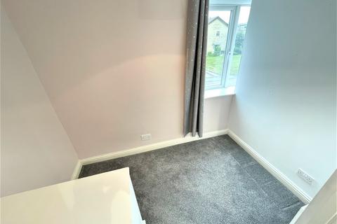 2 bedroom terraced house to rent, Greenside, Pudsey