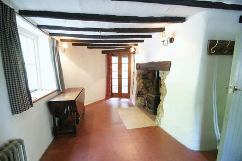 3 bedroom cottage to rent, High Street, Kenton