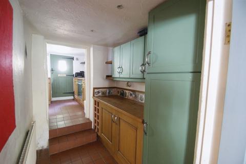 3 bedroom cottage to rent, High Street, Kenton