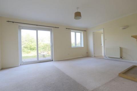 4 bedroom detached house to rent, Grove Road, Whimple