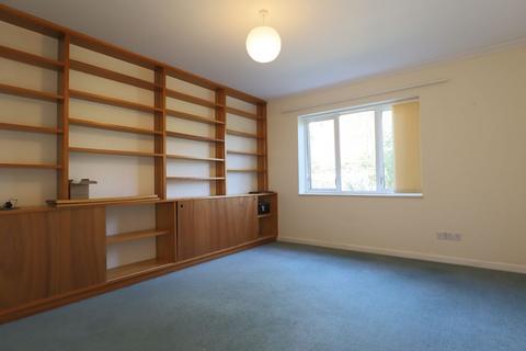 4 bedroom detached house to rent, Grove Road, Whimple