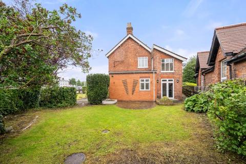 4 bedroom detached house to rent, Queens Road, Boston