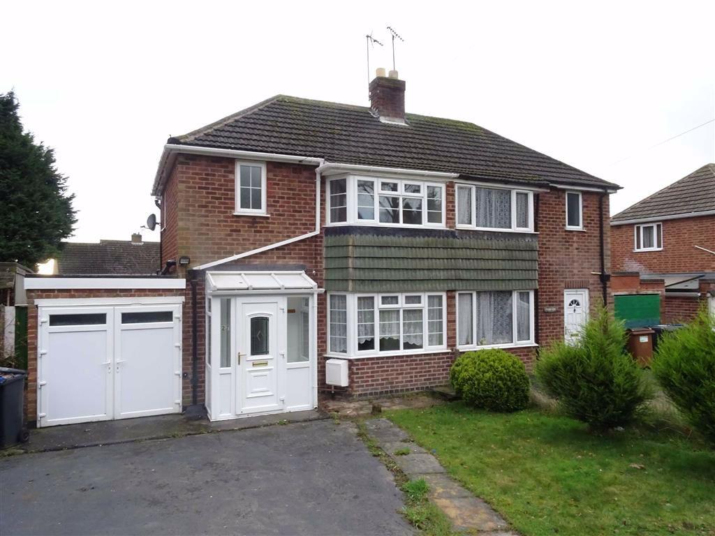 Hollycroft Crescent, Hinckley 2 bed semidetached house £750 pcm (£