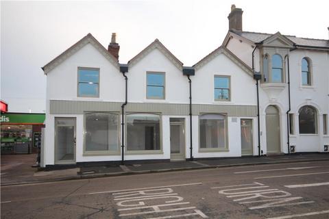 Retail property (high street) to rent - Unit 6, 206-210 Worcester Road, Malvern, Worcestershire, WR14 1AG