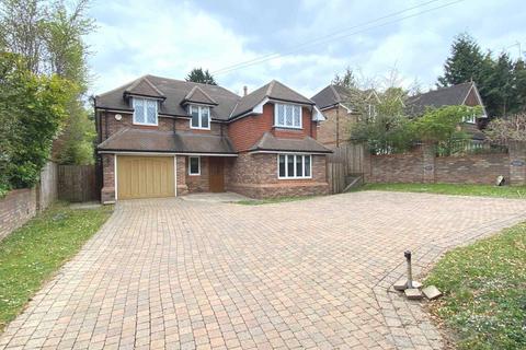 5 bedroom house to rent, Goodyers Avenue, Radlett