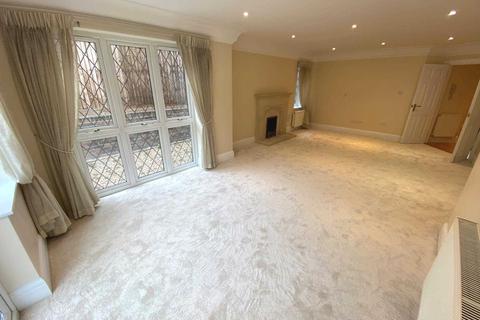 5 bedroom house to rent, Goodyers Avenue, Radlett