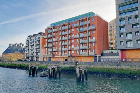 2 bedroom apartment to rent, Zephyr Court, Stoke Quay