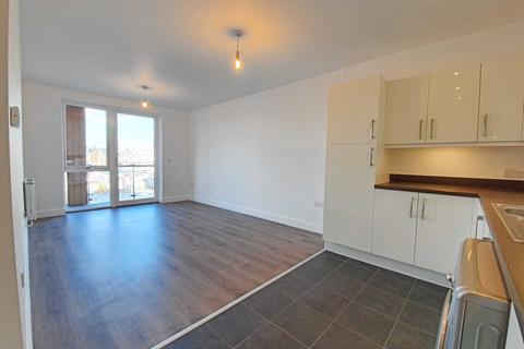 2 bedroom apartment to rent, Zephyr Court, Stoke Quay