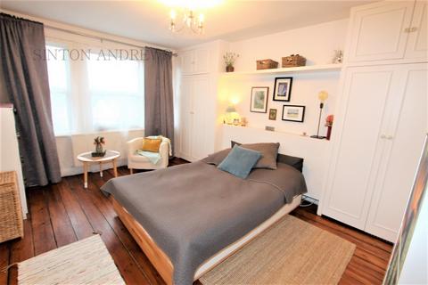 undefined, Argyle Road, Ealing, W13