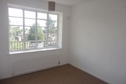 2 bedroom apartment to rent - Station Chambers, Brownlow Road, London, N11