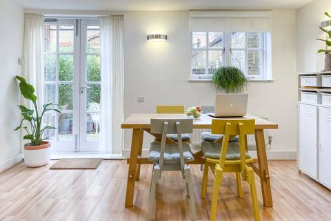 undefined, Three Cups Yard, Sandland Street, Holborn, London, WC1R