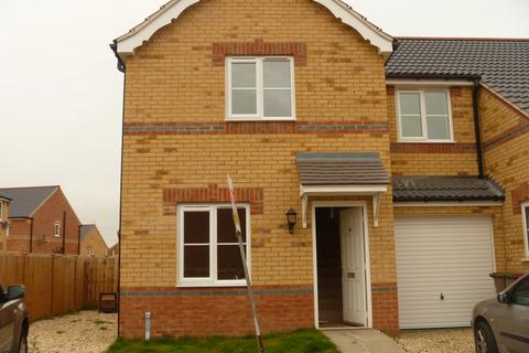 2 bedroom semi-detached house to rent, Connaught Road, Scunthorpe, North Lincolnshire, DN15