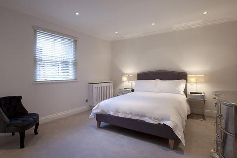 1 bedroom apartment to rent, Grosvenor Hill, Mayfair, London W1K