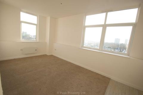 2 bedroom apartment to rent, Victoria Avenue, Southend On Sea SS2