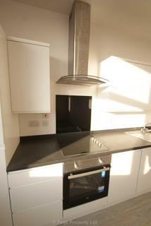 2 bedroom apartment to rent, Victoria Avenue, Southend On Sea SS2