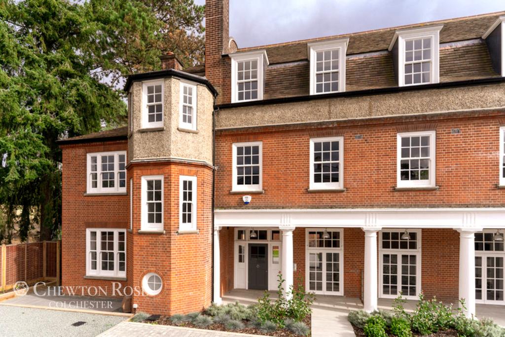 Whitmore Drive, Colchester 4 bed semidetached house for sale £595,000