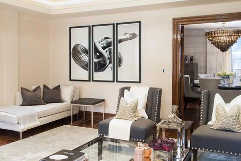 2 bedroom apartment to rent, Grosvenor Hill, Mayfair, London W1K