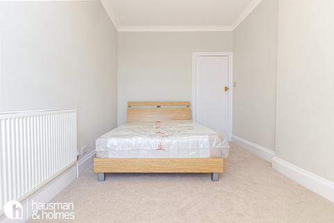2 bedroom flat to rent, Belmont Court, Temple Fortune
