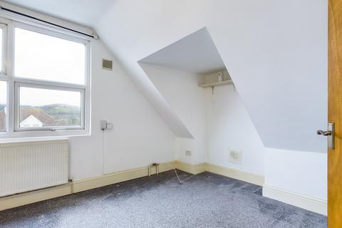 1 bedroom apartment to rent, Limes Road, Cheriton