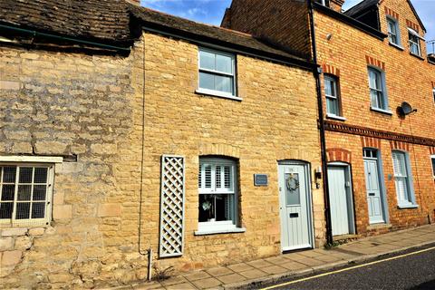 Lambert Mews Stamford Pe9 2gl 1 Bed Cottage 525 Pcm 121 Pw