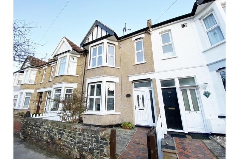 Beaufort Street, SouthendonSea 3 bed terraced house £995 pcm (£230 pw)