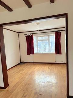 3 bedroom terraced house to rent, Glanmor Road , Slough  SL2