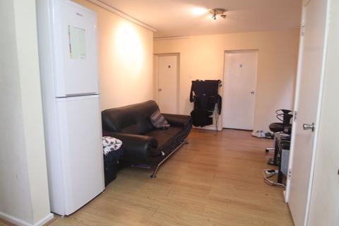 undefined, Abbotts Close, Uxbridge, UB8