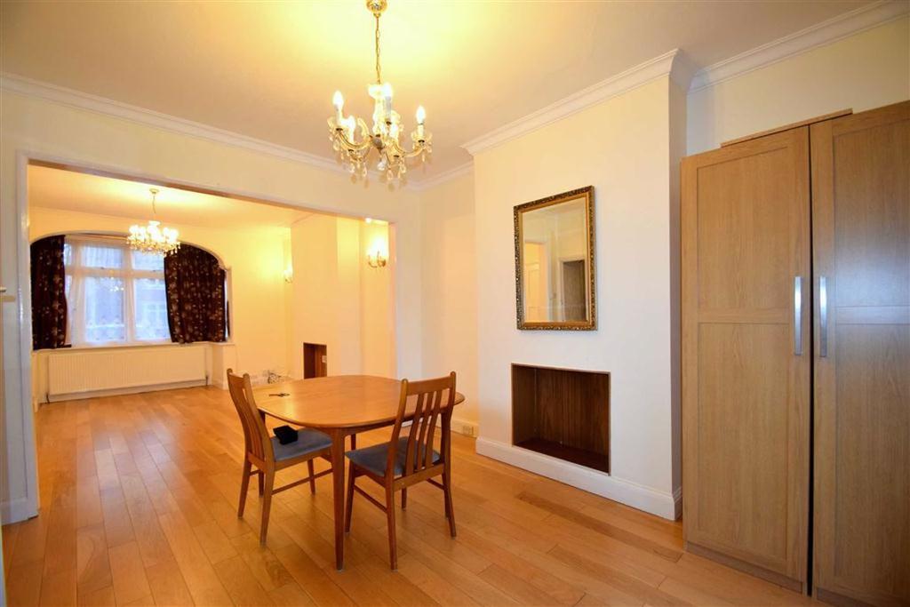 Charminster Avenue, Merton Park, SW19 3 bed semidetached house £