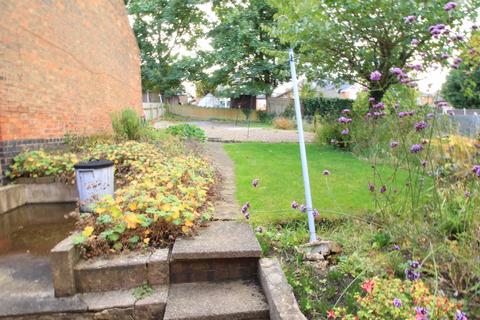 3 bedroom semi-detached house to rent, 59 Bodnant Avenue, LEICESTER, LE5 5RB