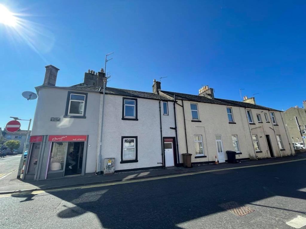 Gateside Street, Largs, North Ayrshire, KA30 1 bed flat to rent £1,000 pcm (£231 pw)