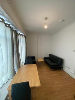 1 bedroom flat to rent, 359 Ballards Lane, London N12