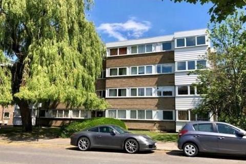 2 bedroom apartment to rent, Deanswood, Maidstone Road N11