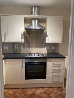 2 bedroom terraced house to rent, Holly Drive,