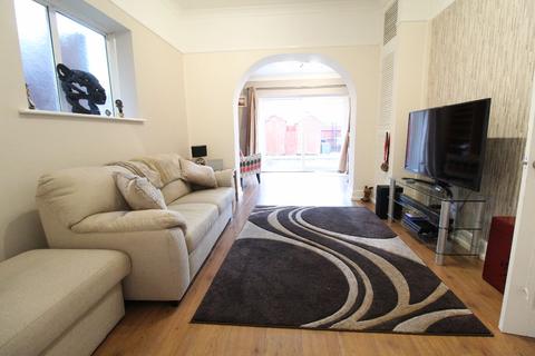 2 Bed Flats For Sale In Bh8 Buy Latest Apartments