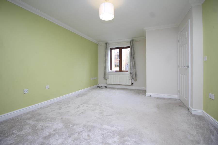 Bewdley Grove, Broughton 3 bed end of terrace house to rent £1,550
