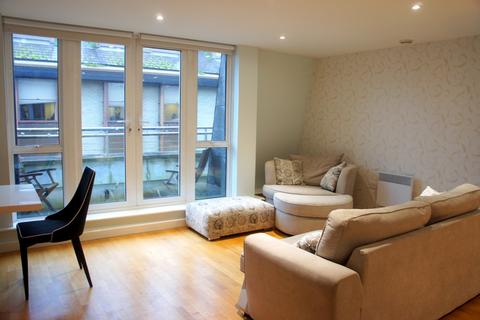 2 bedroom maisonette to rent, Truro